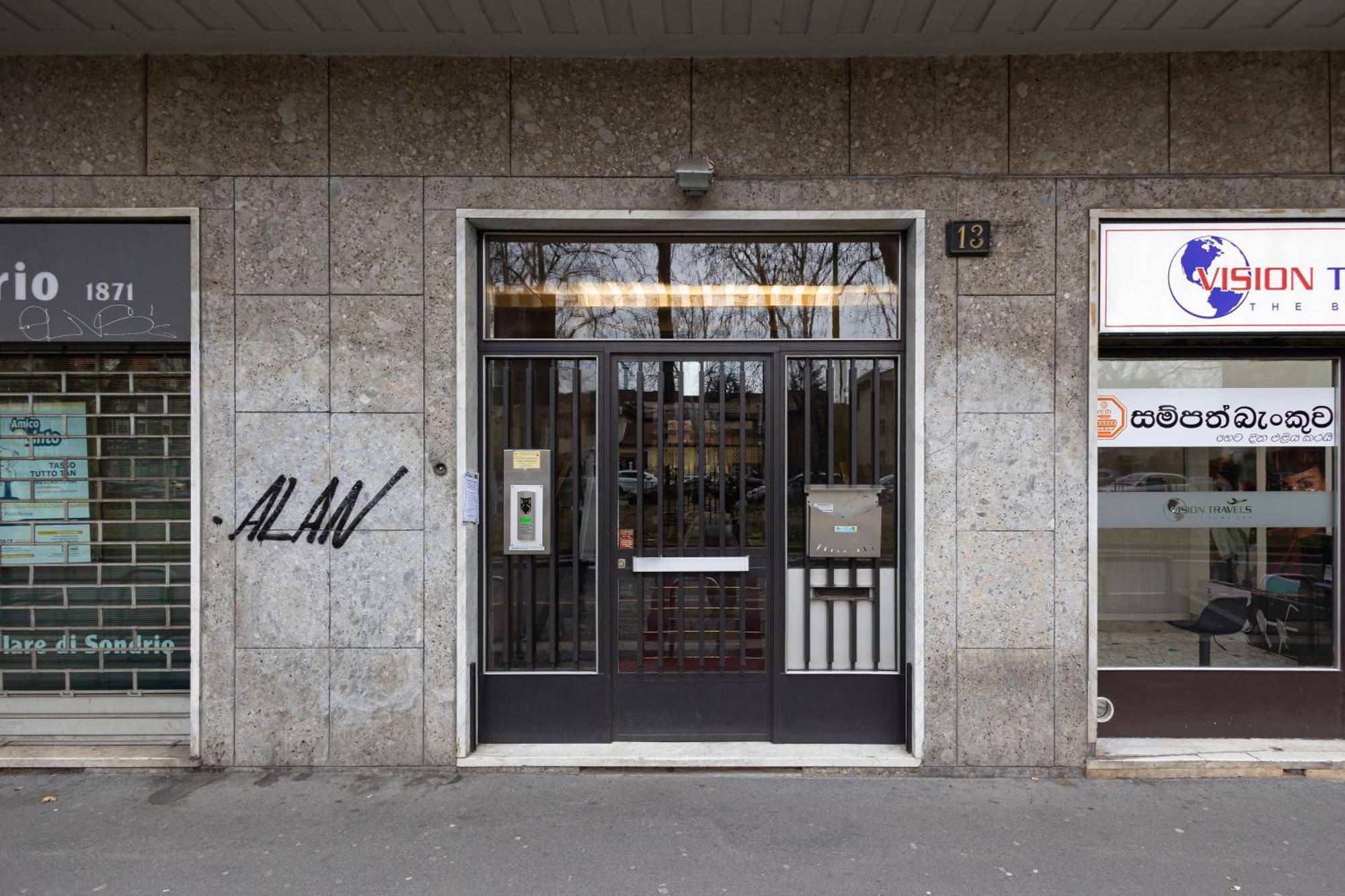 Nuovissimo Trilocale A 200 Metri Da Zara * Milan